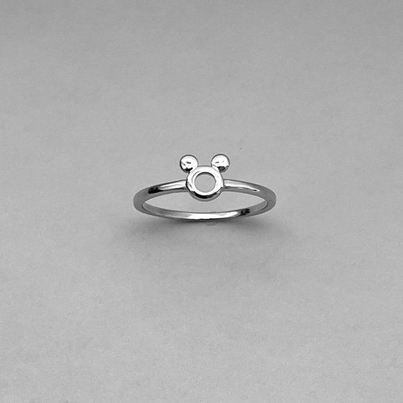 Sterling silver Mickey Mouse inspired ring, Mickey Mouse ring, Disney ring - Picture 4 of 11